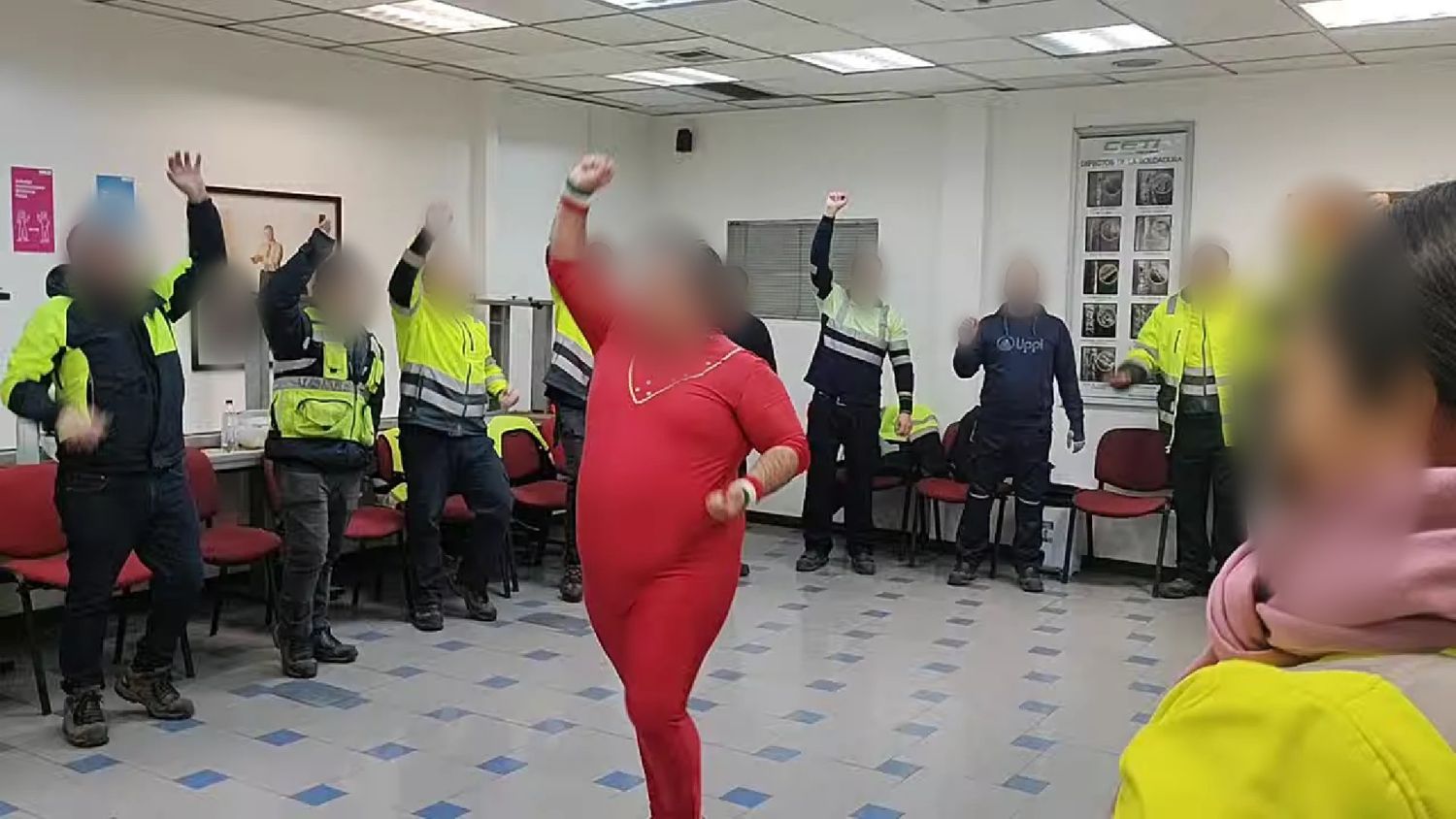 Equipo en una sesión de risoterapia
